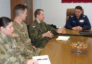 Spotkanie w sprawie bezpieczeństwa z przedstawicielami wojsk amerykańskich
