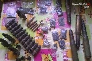 Policjanci zlikwidowali nielegalny arsenał broni, amunicji i materiałów wybuchowych