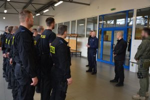 Zatrzymywanie niebezpiecznych przestępców – kurs specjalistyczny dla policjantów we WSPol w Szczytnie