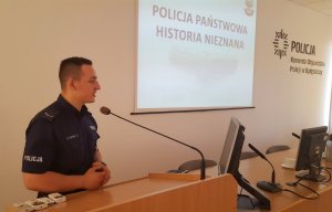 Uczniowie z Bydgoszczy i Inowrocławia na warsztatach tematycznych „Policjanci w służbie historii”