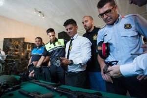 Reprezentacja hiszpańskiej Policji w piłkę nożną na Centralnych Obchodach Święta Policji