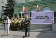 Minister Mariusz Błaszczak zainaugurował kampanię „Zaprojektuj z nami POLSKI PASZPORT 2018”