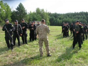 Szkolenie funkcjonariuszy oddziałów prewencji Policji z komandosami