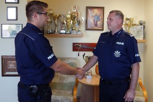 Komendant dziękuje policjantom z Radziejowa za uratowanie mężczyzny