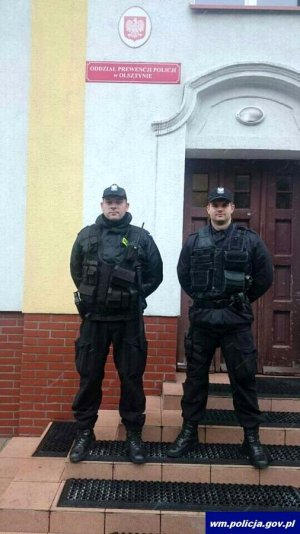 funkcjonariusze z Oddziału Prewencji Policji w Olsztynie