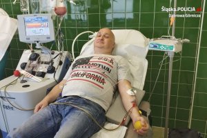Dąbrowski policjant dawcą komórek macierzystych