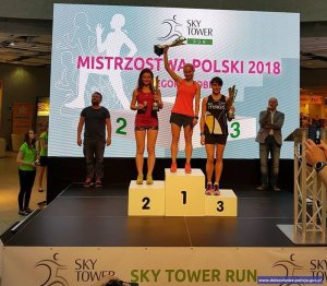 Hat trick policjantki w Mistrzostwach Polski w biegu po schodach „Sky Tower Run”