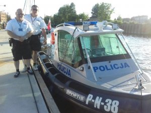 Policyjni wodniacy uratowali załogę jednostki pływającej z Gdańska na Hel