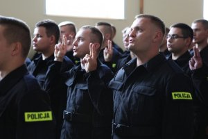 Ślubowanie nowo przyjętych policjantów w garnizonie wielkopolskim