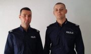 Policjanci z Komisariatu Policji w Barcinie, pow. żniński, st. sierż. Jarosław Kowalczyk i st. sierż. Marcin Łochowicz