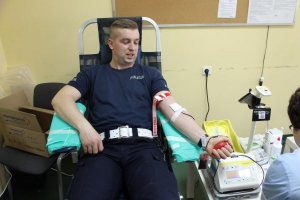 Policjanci z Brzeska uczcili Święto Policji oddając krew
