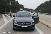 Mercedes wart blisko 200 tys. zł. odzyskany po pościgu transgranicznym