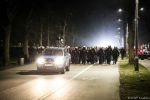 Policjanci czuwali nad porządkiem publicznym na terenie miasta i okolic podczas krakowskich derbów