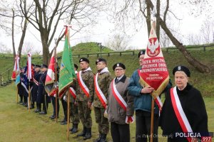 reprezentacje weteranów i innych zaproszonych gości podczas uroczystości Dnia Pamięci Ofiar Zbrodni Katyńskiej