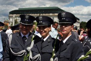 trzy kobiety oficerowie po promocji