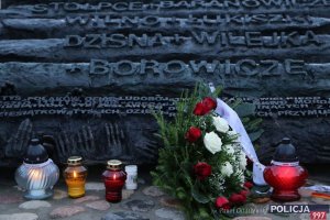 Obchody 80. rocznica agresji sowieckiej na Polskę zorganizowane przy Pomniku Poległym i Pomordowanym na Wschodzie na Skwerze Matki Polki Sybiraczki.