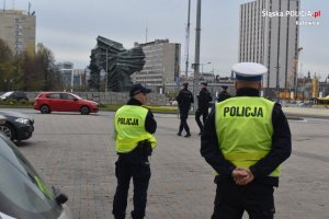 Policja patrolująca okolice w których odbywała się konferencja antydopingowa
