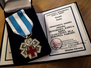 podlaski policjant odznaczony państwowym odznaczeniem „Honorowy Dawca Krwi - Zasłużony dla Zdrowia Narodu