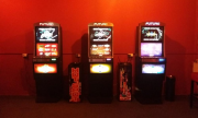 trzy automaty do gier