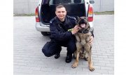 Goran i jego przewodnik psa policyjnego st. sierż. Konrad Perkowicz