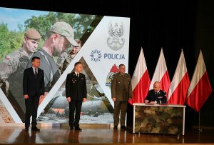 Komendant Główny Policji podpisuje porozumienie z Wojskami Obrony Terytorialnej