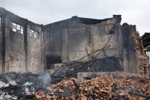 Spalony budynek