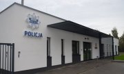 Budynek otwartego dziś Komisariatu Policji w Pomiechówku