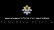 gwiazda policyjna na czarnym tle, pod spodem biały napis Komenda Wojewódzka w Gdańsku, pod spodem pomorska policja