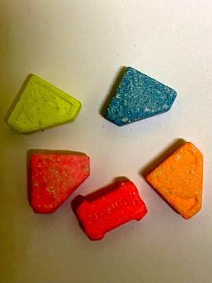 kolorowe tabletki