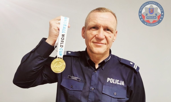 Złoty medal Pucharu Świata w rękach szczecińskiego policjanta