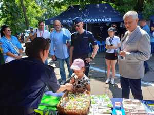 Piknik na Agrykoli z okazji święta Policji