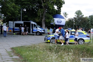 Piknik na Agrykoli z okazji święta Policji