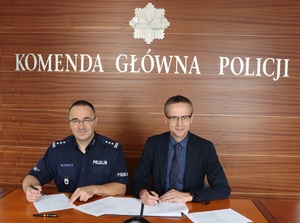 insp. Przemysław Więcław - Dyrektor Biura Łączności i Informatyki Komendy Głównej Policji oraz Przemysław Kania - Dyrektor Generalny Cisco w Polsce.