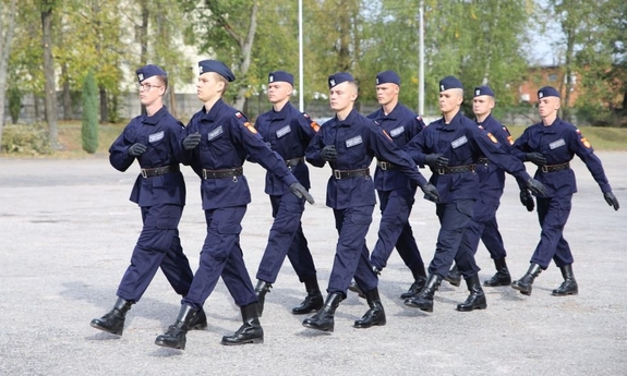 uczestnicy przeglądu Musztry Klas Mundurowych