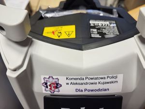 osuszacz z naklejką z informacją o KPP Aleksandrów Kujawski