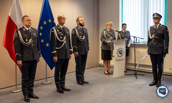 Policjanci uczestniczący w uroczystości.