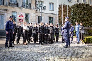 wizyta uczniów w komendzie głównej policji.