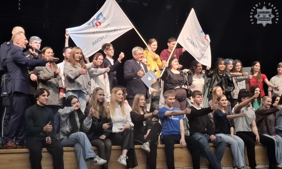 Grupa uczestników Inauguracja programu Komendy Głównej Policji &quot;Przyszłość, a Ty&quot; w Częstochowie.