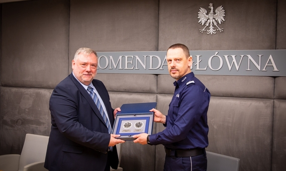 Komendant Główny Policji i Generalnym Inspektor Informacji Finansowej.