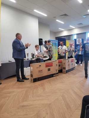Ceremonia wręczenia nagród zwycięskim drużynom
