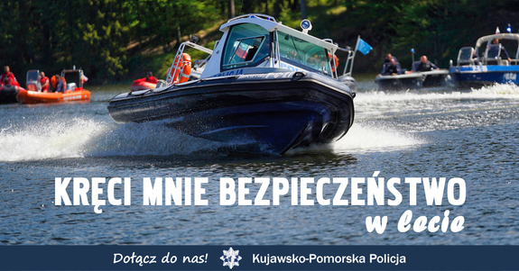 Policyjna łódź na wodzie.