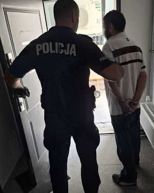 Zatrzymany z policjantem.