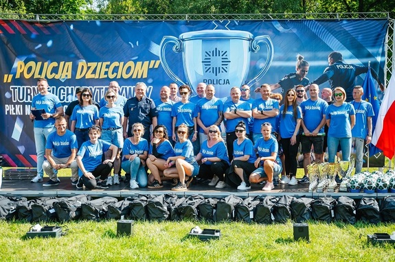Zdjęcie grupowe uczestników turnieju.
