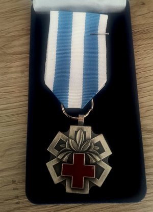 Zdjęcie odznaczenia.