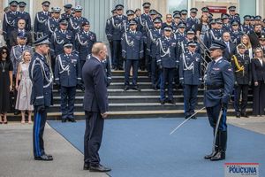 Uroczystość wręczenia odznaczeń i nominacji na wyższe stopnie policyjne w Komendzie Głównej Policji.