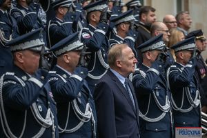 Uroczystość wręczenia odznaczeń i nominacji na wyższe stopnie policyjne w Komendzie Głównej Policji.
