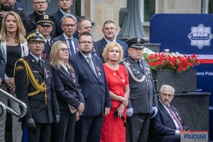 Uroczystość wręczenia odznaczeń i nominacji na wyższe stopnie policyjne w Komendzie Głównej Policji.