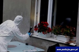 Technik kryminalistyki na miejscu zdarzenia