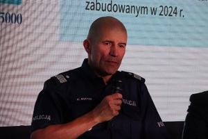 Pierwszy zastępca komendanta głównego Policji.