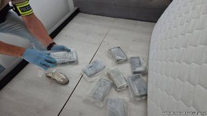 Narkotyki ujawnione przez policjantów.